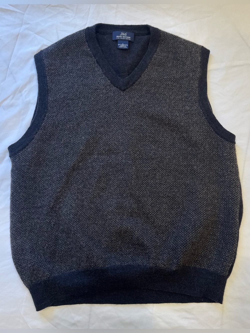 Brooks Brothers 346 Italian Merino Wool Gray V Neck Sweater Vest Men’s Large